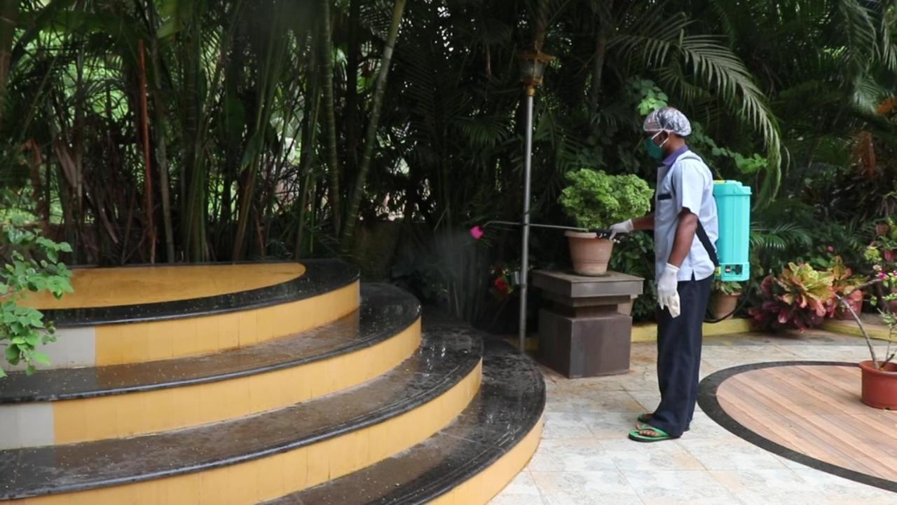 Hotel Chivala Beach Malvan Exterior photo